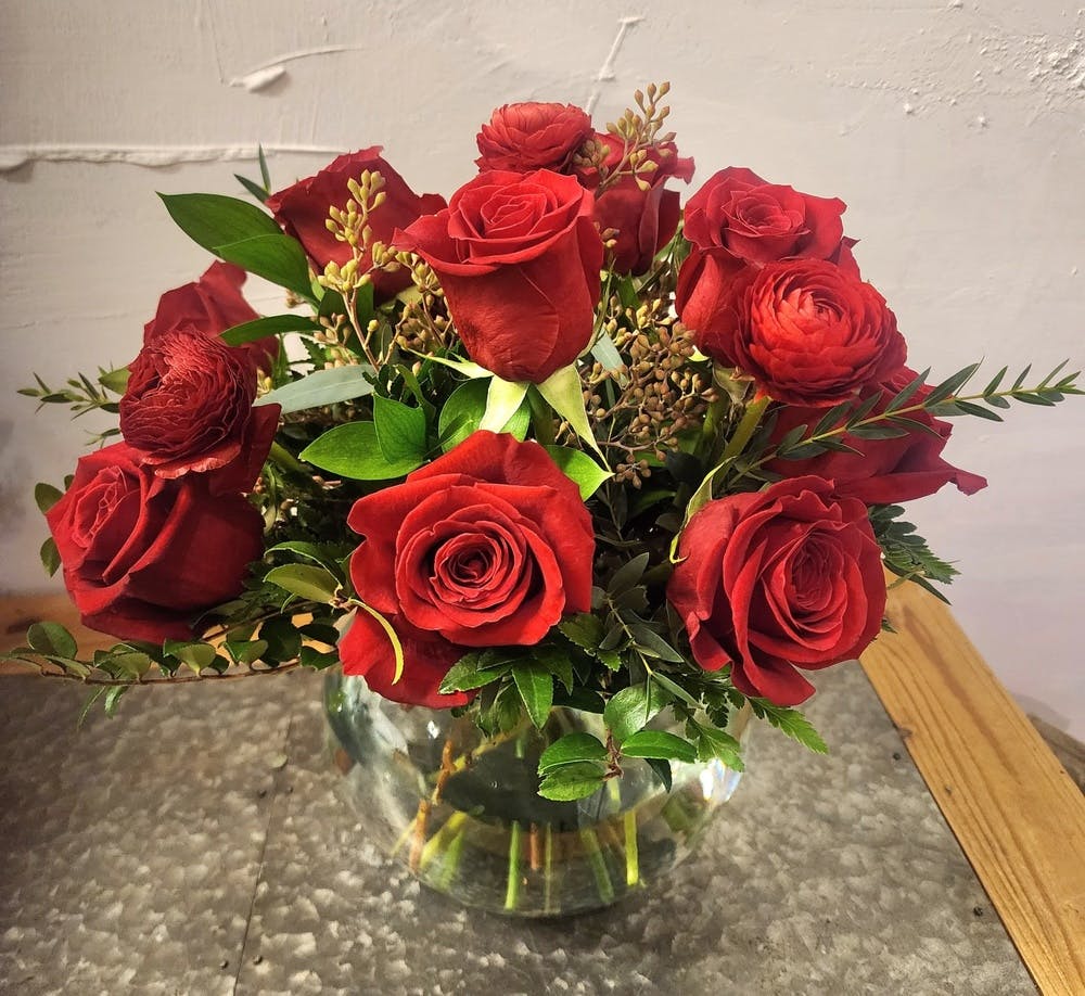Premium Short Dozen Red Roses & Ranunculus Columbus GA Flower Delivery